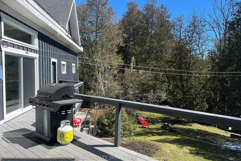 7 Shell Cres, Mono, ON L9W 2Y8