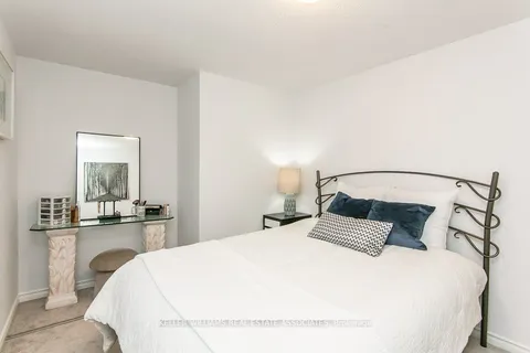 243 Highview Drive, Kitchener, ON N2N 2K6