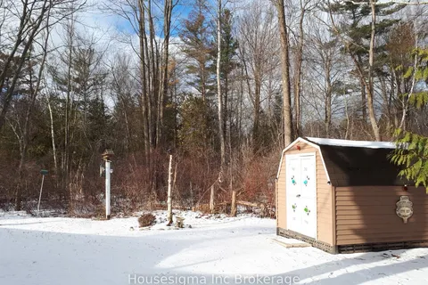 6360 William-Milliken Road, Lambton Shores, ON N0N 1J3