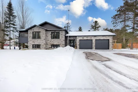296 Black Bay Road, Petawawa, ON K8H 2W8