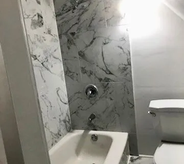 24 Spadina Avenue, ON L8M 2W9