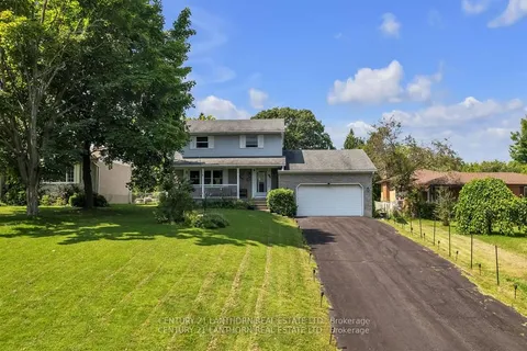 12 MCCABE St, Greater Napanee, ON K7R 3P6