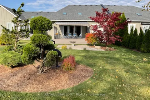 17 Stoneridge Crescent, Niagara-on-the-Lake, ON L0S 1J1