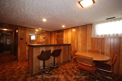 2075 La Passe Rd, Whitewater Region, ON K0J 1C0