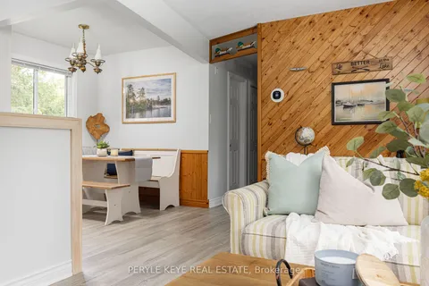 760 Riverlea Rd, Huntsville, ON P1H 1S5