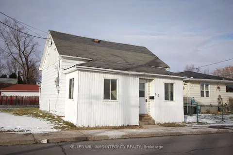 117 Sixth St, Cornwall, ON K6J 2W7