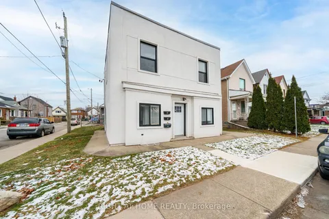32 Britannia Ave, Hamilton, ON L8H 1W4