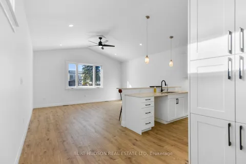13 Victoria Street, Athens, ON K0E 1B0