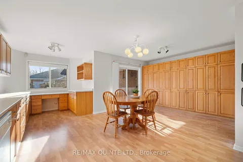 15 Sumac Terr, Belleville, ON K8N 5X6