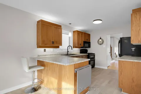 56 FORESTVIEW Cres, Bells Corners and South to Fallowfield, ON K2H 9P5