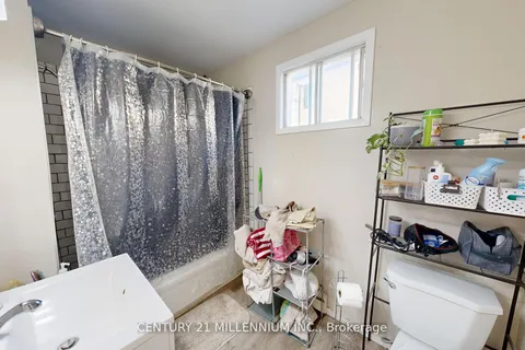 184 Simcoe St, London, ON N6B 1H9