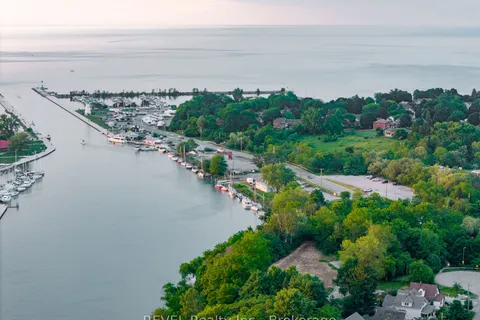 23 MICHIGAN Avenue, St. Catharines, ON L2N 4G7