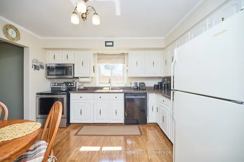 21 Windermere Crt, Welland, ON L3C 5V4