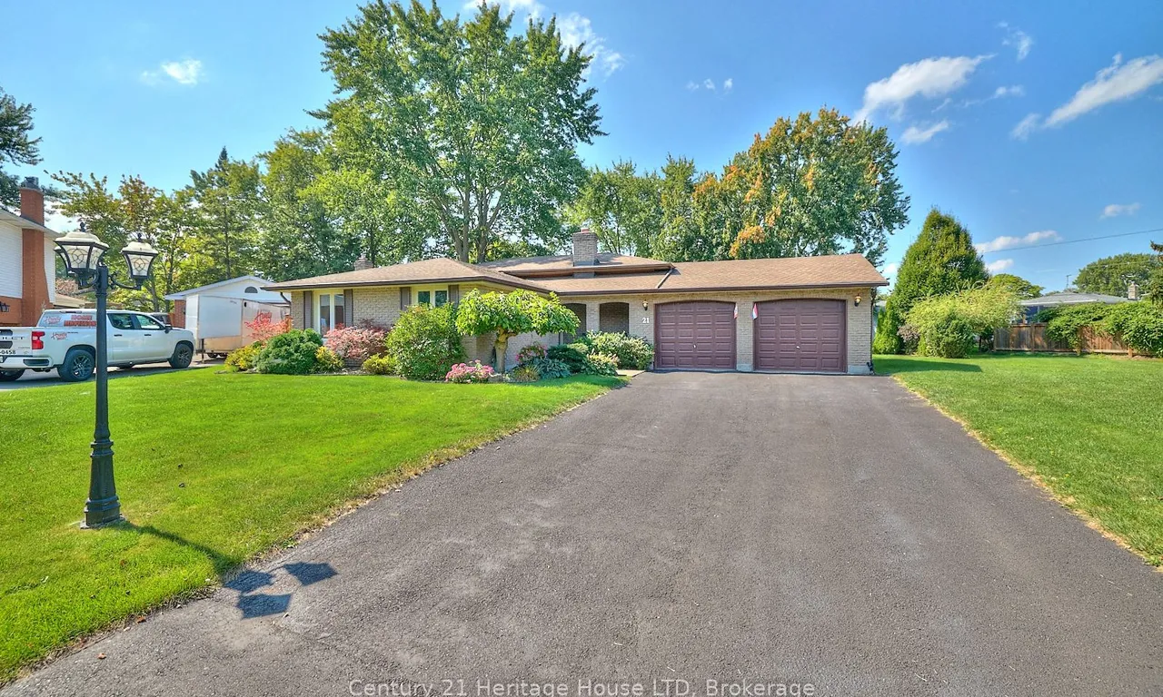 21 Windermere Crt, Welland, ON L3C 5V4