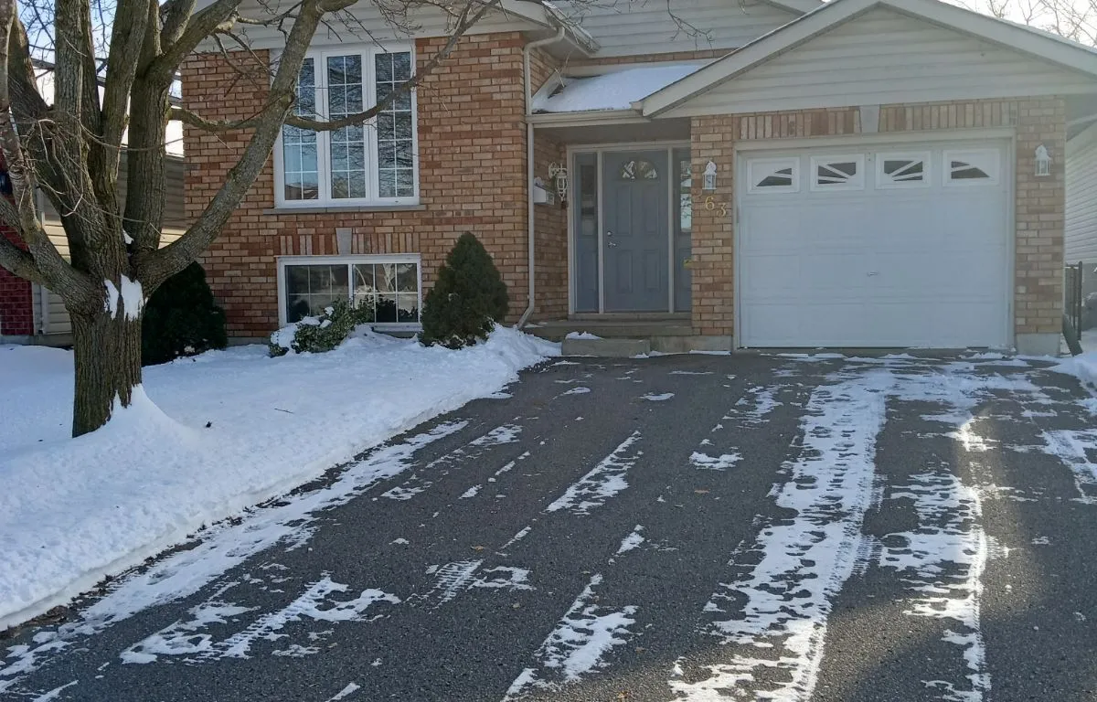 263 Dainton Dr, Peterborough, ON K9H 7N6