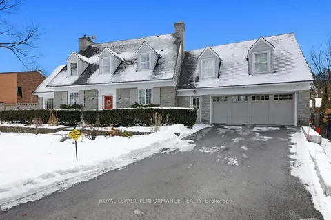 550 Piccadilly Avenue, Tunneys Pasture and Ottawa West, ON K1Y 0J1