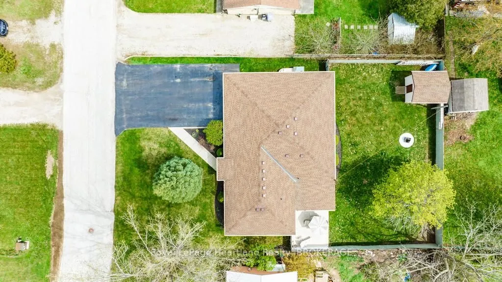 4 Ducharme Crescent, Bluewater, ON N0M 1G0