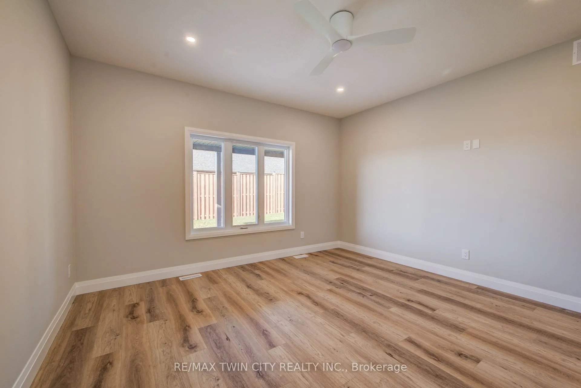 106 South Parkwood Boulevard, Woolwich, ON N3B 0E6