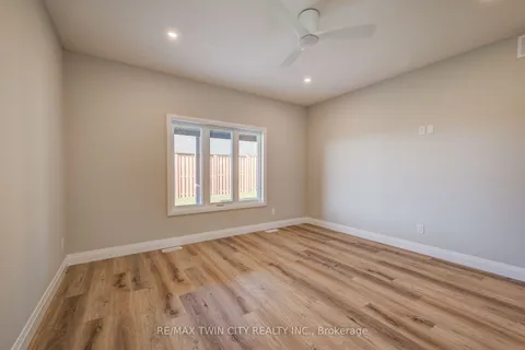 106 South Parkwood Boulevard, Woolwich, ON N3B 0E6