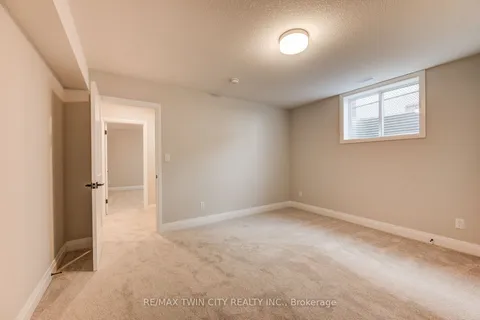 106 South Parkwood Boulevard, Woolwich, ON N3B 0E6