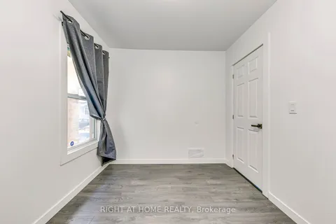 77 Hope Ave, Hamilton, ON L8H 2E5