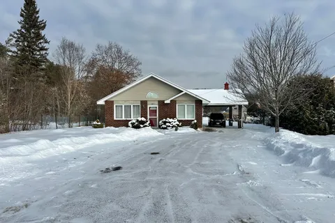 361 Fifth Street, Mattawa, ON P0V 1V0