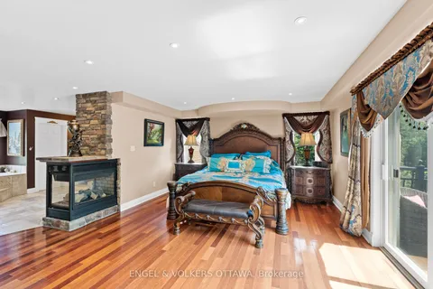 5818 Queenscourt Crescent, Manotick - Kars - Rideau Twp and Area, ON K4M 1K3