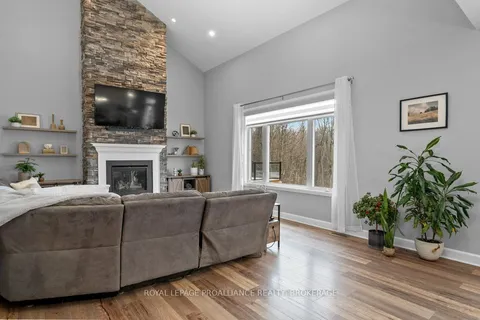 724 Riverview Way, Kingston, ON K7K 0J2