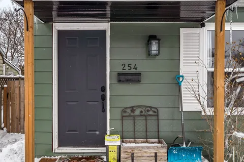 254 Princess Elizabeth Cres, Kawartha Lakes, ON K9V 1P1