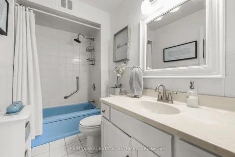 49 Ninth Ave, Brantford, ON N3S 1E2