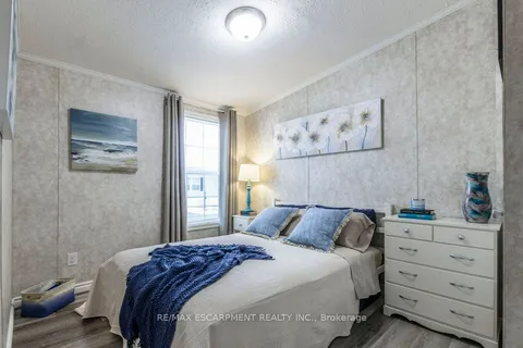 4 Cricklewood Crescent, Haldimand, ON N0A 1L0