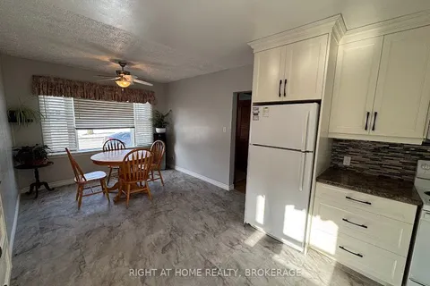 240 Wallace Ave, Welland, ON L3B 1R6