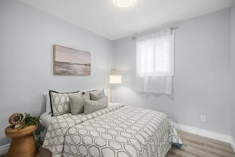 158 Crowland Ave, Welland, ON L3B 1X3