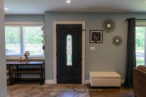 213 CONCESSION 4 Rd, Hamilton, ON L8B 1J2