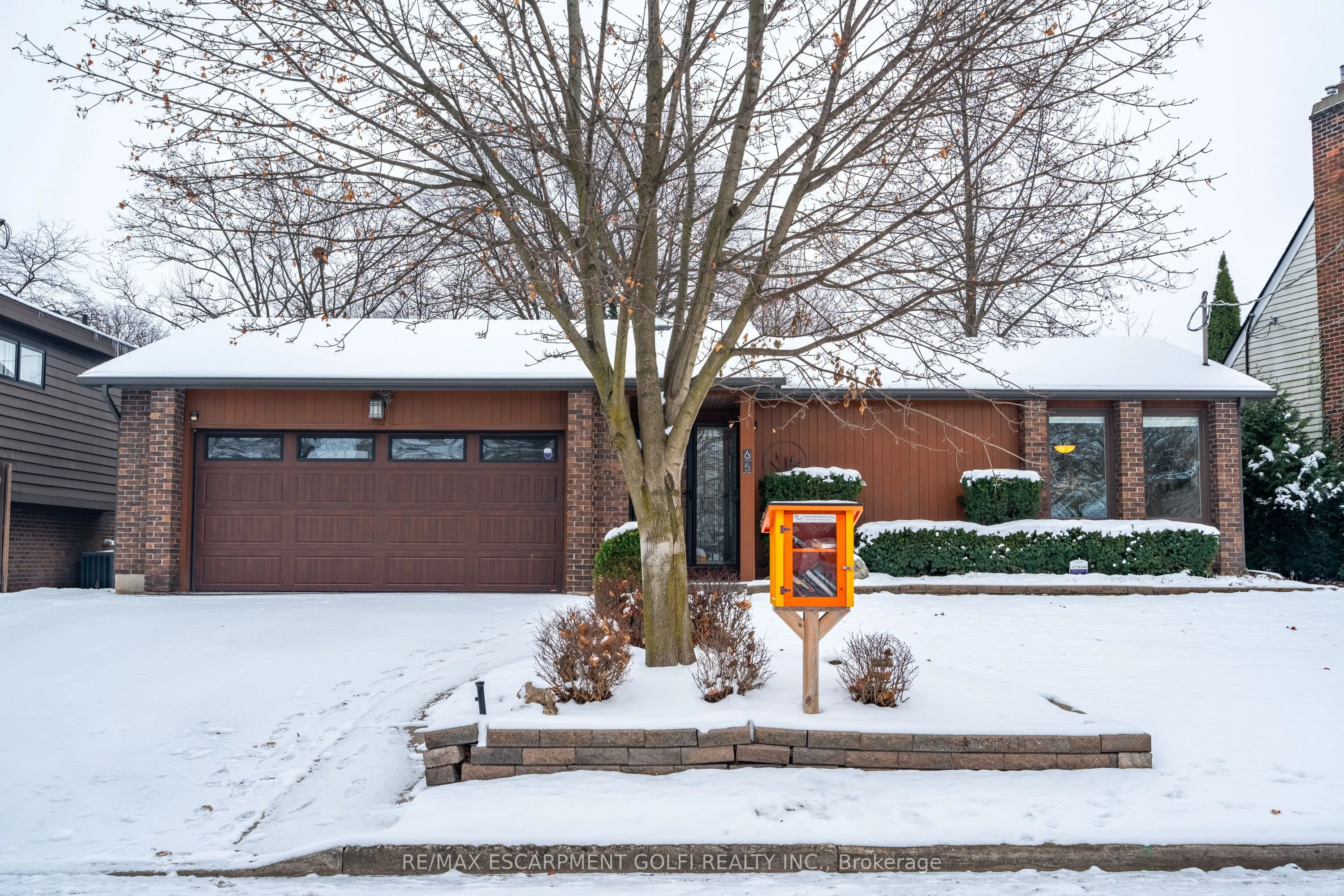65 Hillcrest Avenue, St. Catharines, ON L2R 4Y4