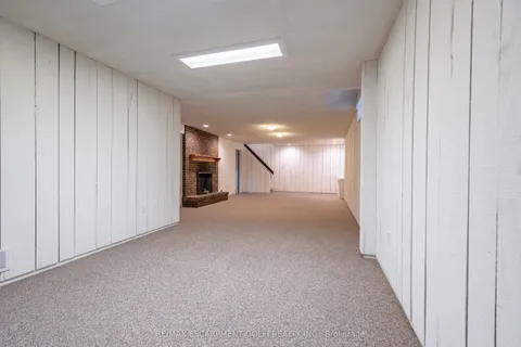 65 Hillcrest Avenue, St. Catharines, ON L2R 4Y4