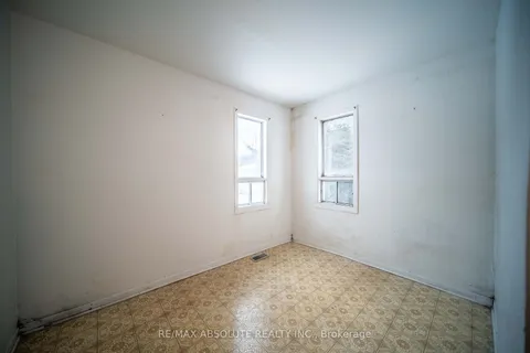 744 Laval St, Casselman, ON K0A 1M0