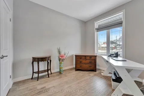 43 Fulton Street, Brantford, ON N3R 4E6