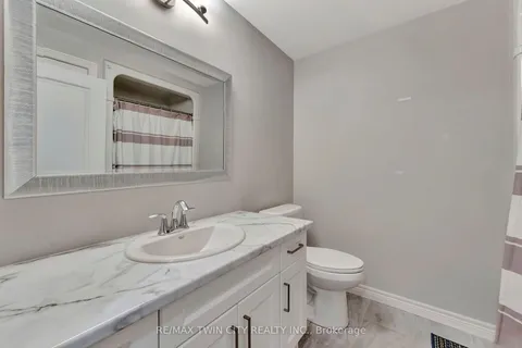 43 Fulton Street, Brantford, ON N3R 4E6