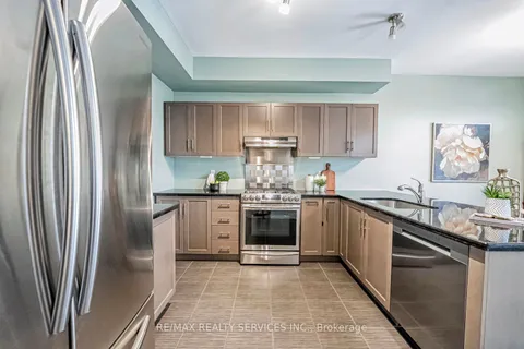 26 Winslow Way, Hamilton, ON L8J 0G9