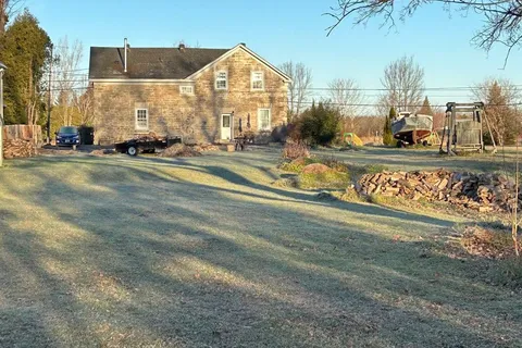 23 Blacksmith Road, Rideau Lakes, ON K0G 1L0