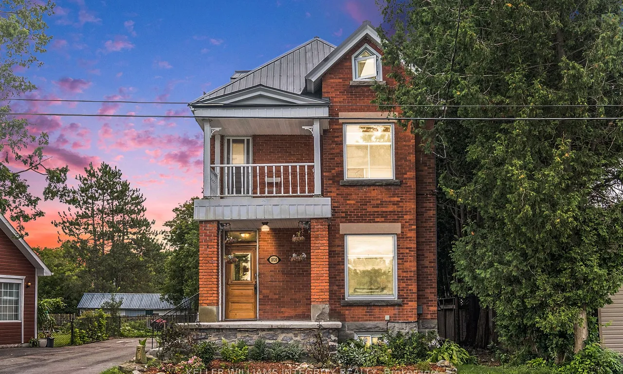 1820 FARWEL St, Orleans - Cumberland and Area, ON K0A 3H0