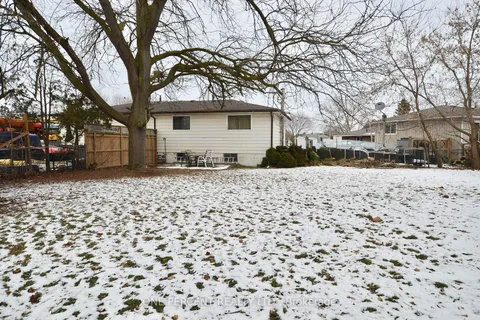 4476 Margueritte St, Lincoln, ON L3J 0B9