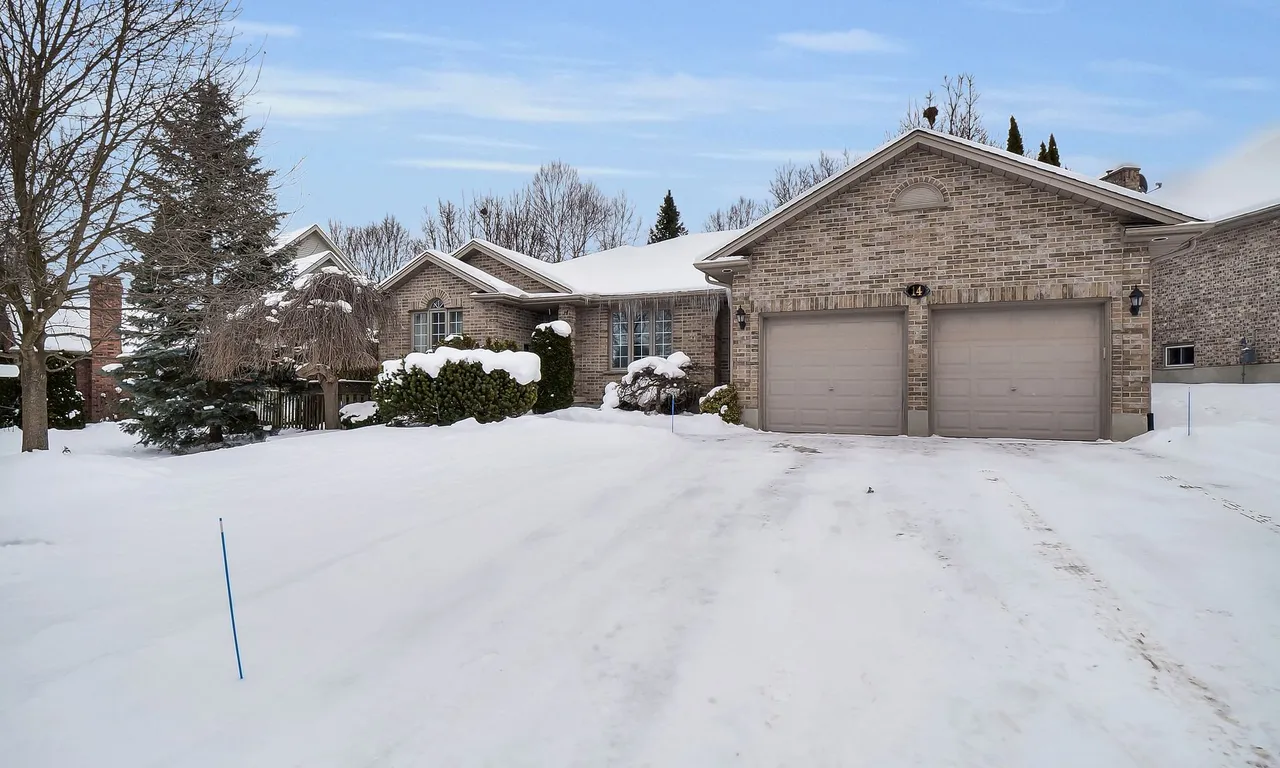 14 Quinella Dr, London, ON N6K 4H3