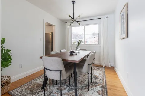 7 Eldorado Crt, Hamilton, ON L9C 2R1