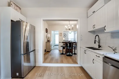 44 Steven St, Hamilton, ON L8L 5N5