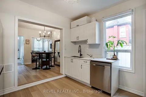 44 Steven St, Hamilton, ON L8L 5N5