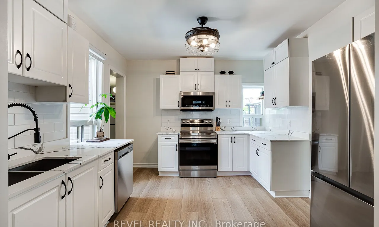 44 Steven St, Hamilton, ON L8L 5N5