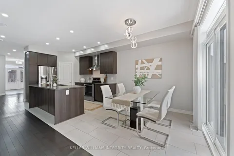 696 Parade Dr, Stittsville - Munster - Richmond, ON K2S 0X8