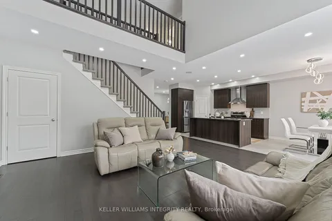 696 Parade Dr, Stittsville - Munster - Richmond, ON K2S 0X8